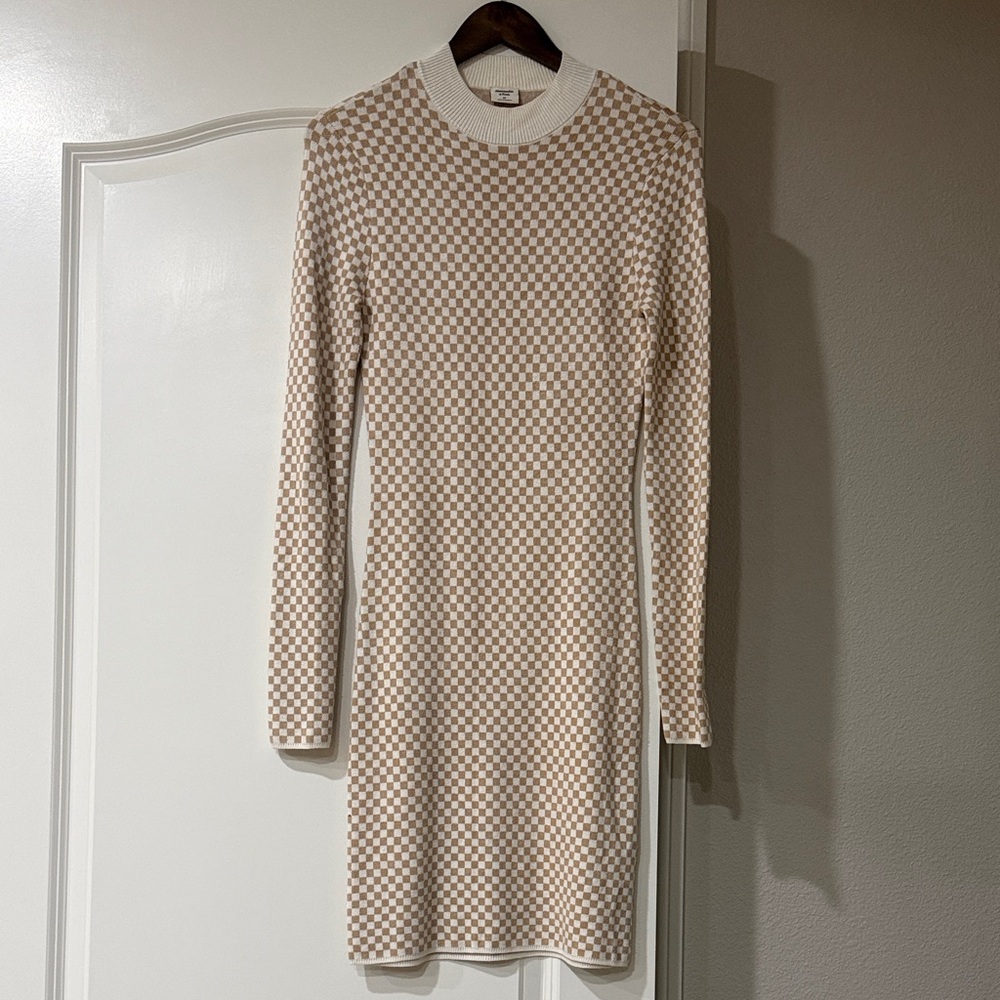 Abercrombie & Fitch Cream and Tan Long Sleeve Dress - Small Tall